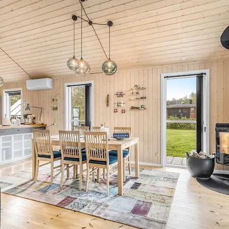 Carlina - 700m To The Fjord By Interhome