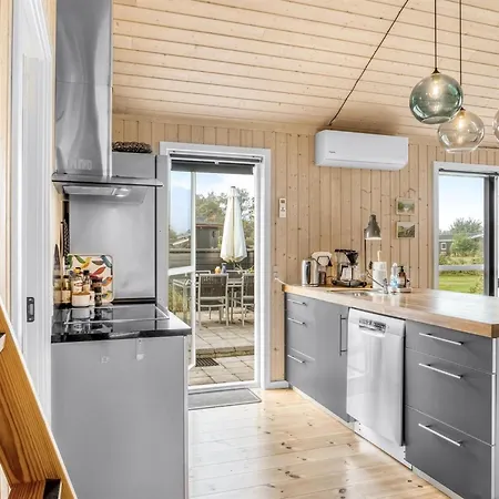 Carlina - 700m To The Fjord By Interhome * Løgsted